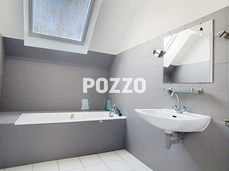 Immeuble - 9 pièces