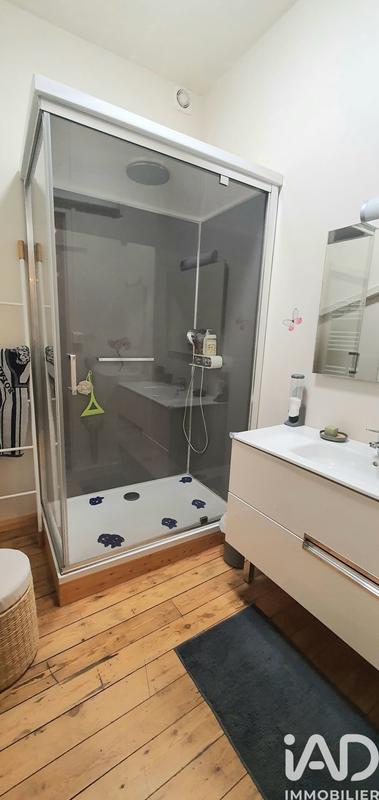 Maison - 250 m² - 10 pièces