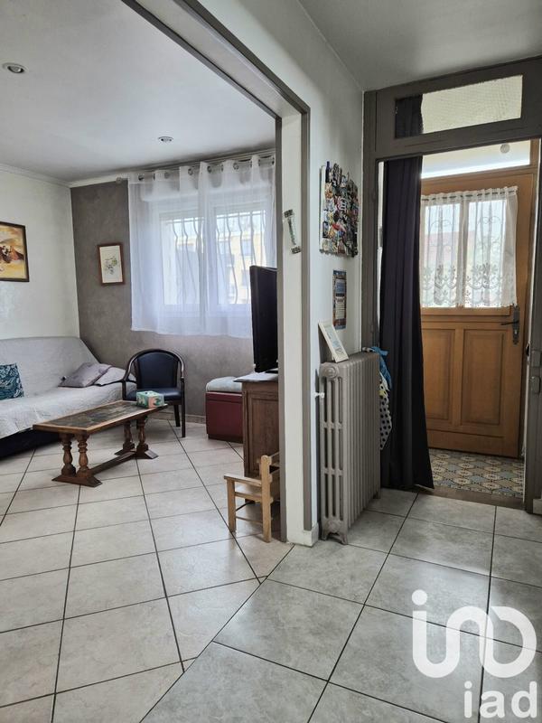 Maison - 90 m² - 5 pièces