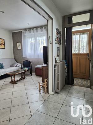 Maison - 90 m² - 5 pièces