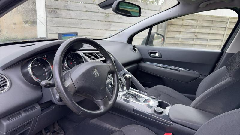 Peugeot 3008 1.6 BlueHDi 120 Eat6 Active