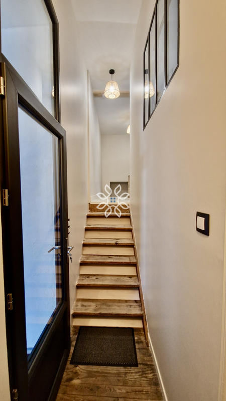 Maison - 150 m² - 8 pièces