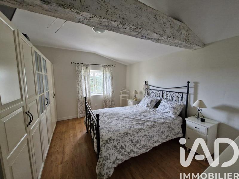 Maison - 229 m² - 7 pièces