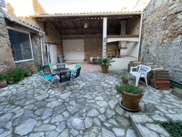 Maison - 275 m² - 10 pièces