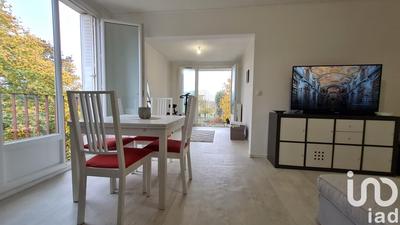 Appartement - 90 m² - 5 pièces