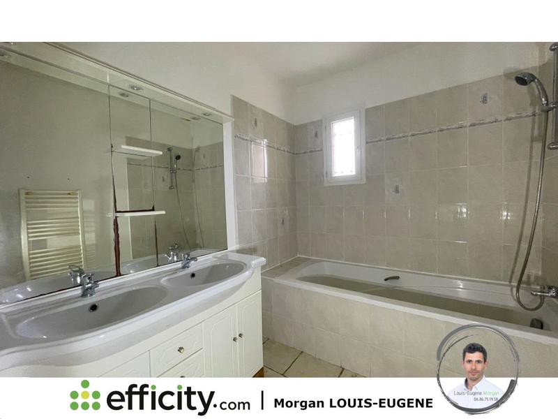 Pavillon - 95 m² - 6 pièces