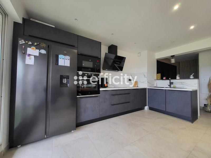 Appartement - 76 m² - 4 pièces