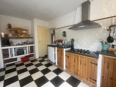 Maison - 107 m² - 6 pièces