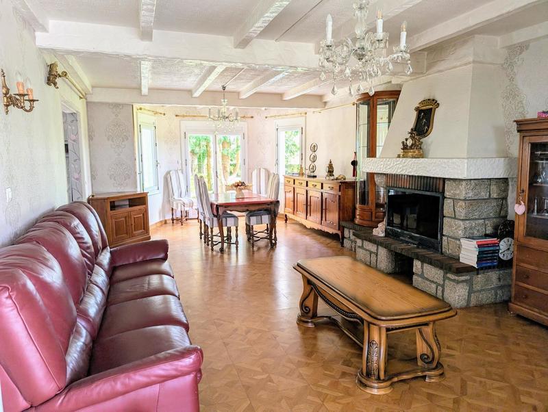 Maison - 107 m² - 5 pièces