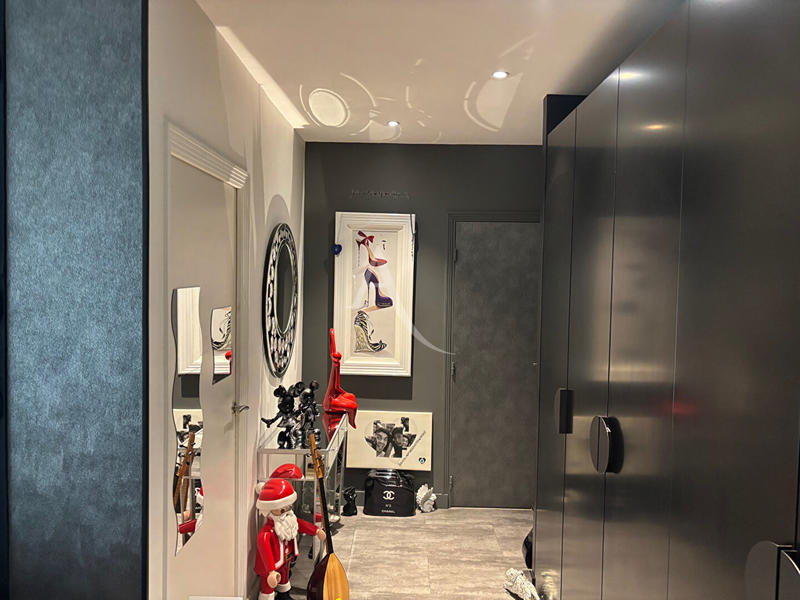 Appartement - 110 m² - 4 pièces