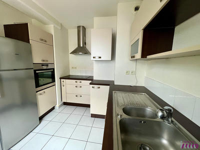 Appartement - 80 m² - 4 pièces