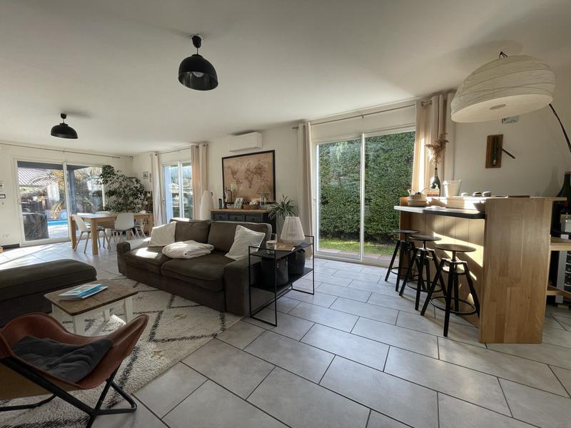 Maison - 166 m² - 7 pièces