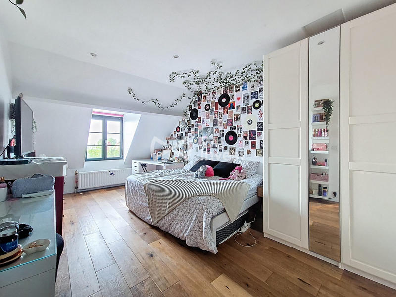 Maison - 140 m² - 6 pièces