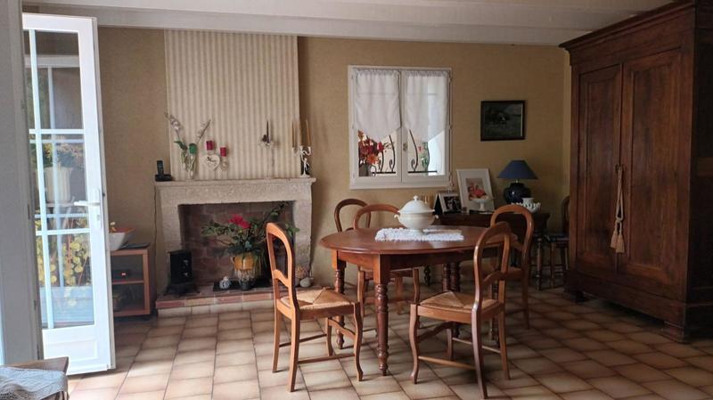 Maison en pierre - 122 m² - 6 pièces