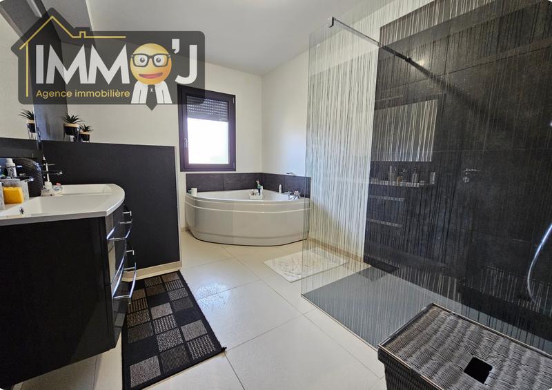 Maison - 156 m² - 5 pièces