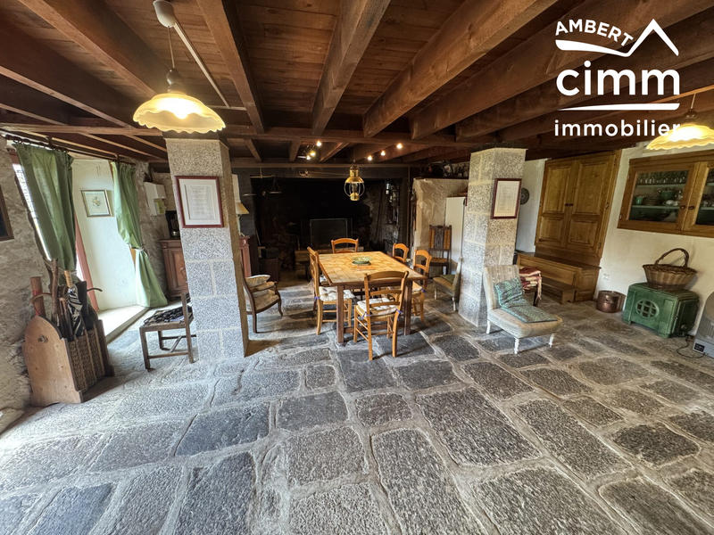 Maison - 135 m² - 6 pièces