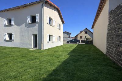 Maison traditionnelle - 128 m² - 6 pièces