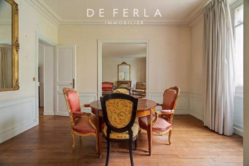 Appartement - 166 m² - 9 pièces