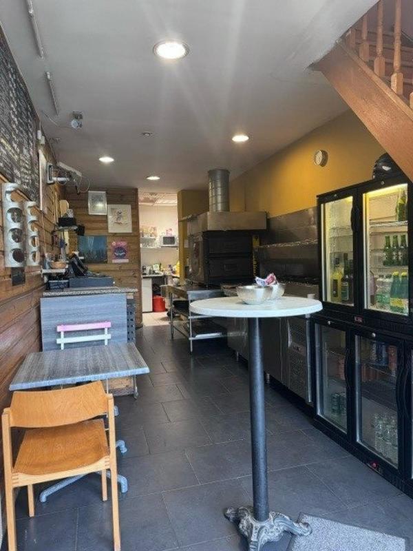 Local commercial - 100 m² - 3 pièces