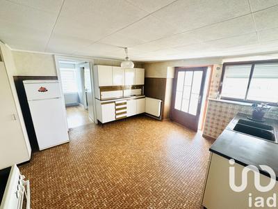 Maison - 149 m² - 7 pièces