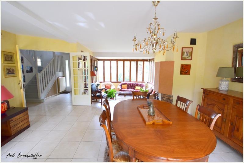 Maison - 171 m² - 8 pièces