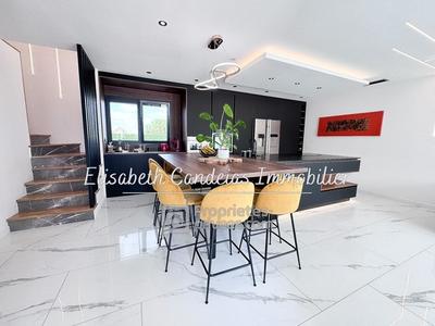 Maison - 150 m² - 6 pièces