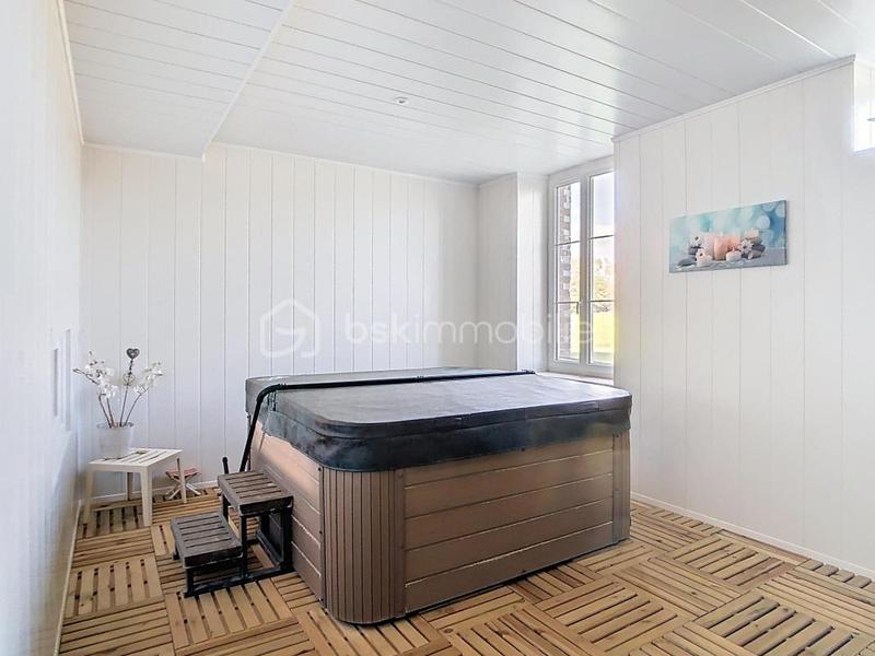 Maison - 194 m² - 7 pièces