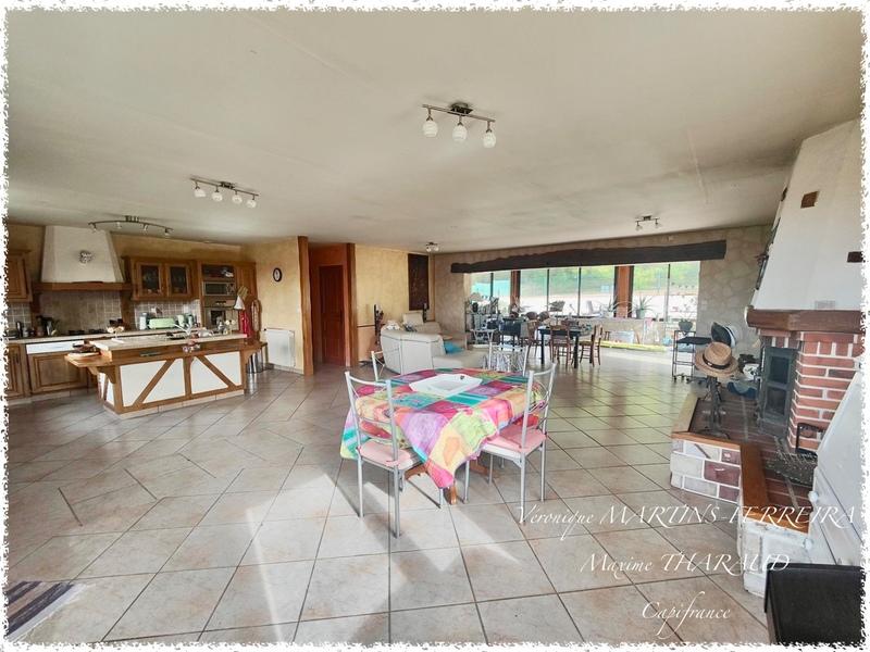 Maison - 192 m² - 5 pièces