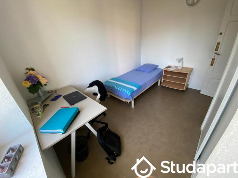 Chambre - 11 m² - 1 pièce