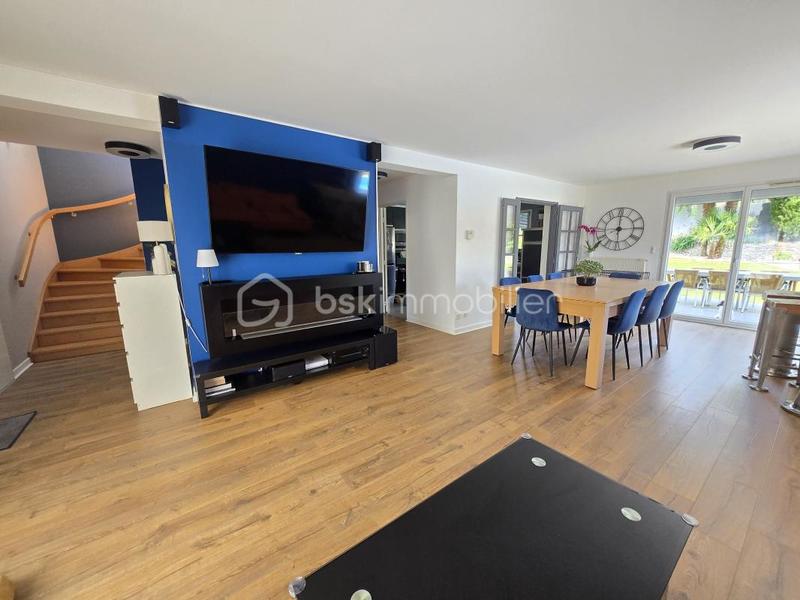 Pavillon - 161 m² - 5 pièces