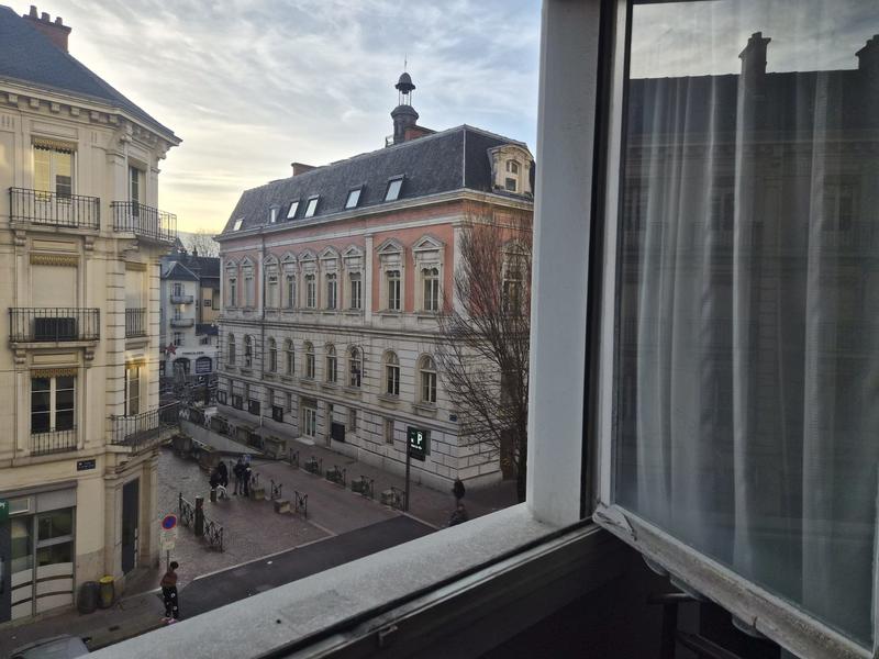 Appartement - 96 m² - 3 pièces