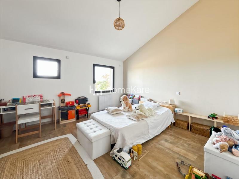 Maison - 185 m² - 4 pièces