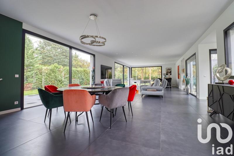 Maison de maîtres - 300 m² - 7 pièces