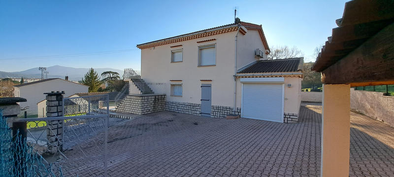 Maison - 165 m² - 6 pièces