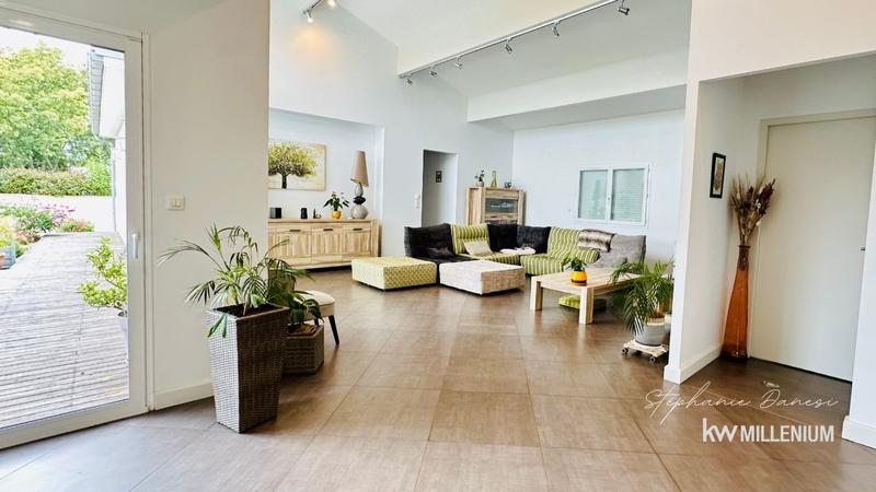 Maison - 158 m² - 6 pièces