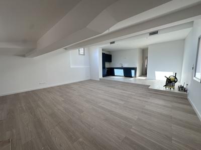 Appartement bourgeois - 90 m² - 3 pièces