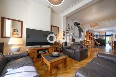 Maison de ville - 218 m² - 8 pièces