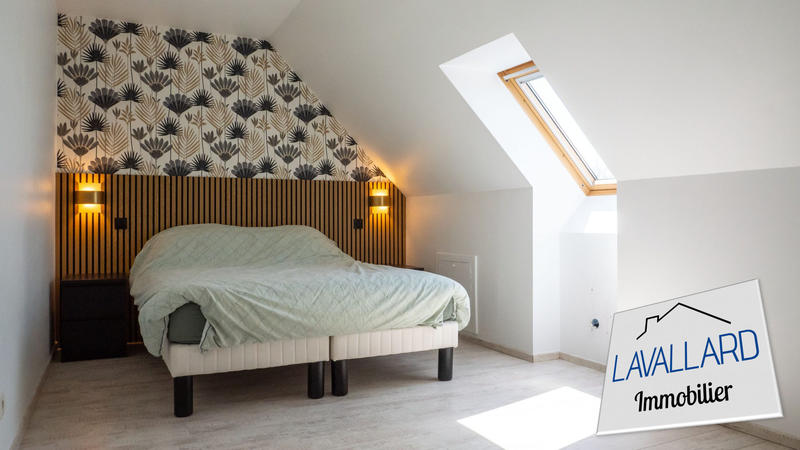 Maison - 175 m² - 9 pièces