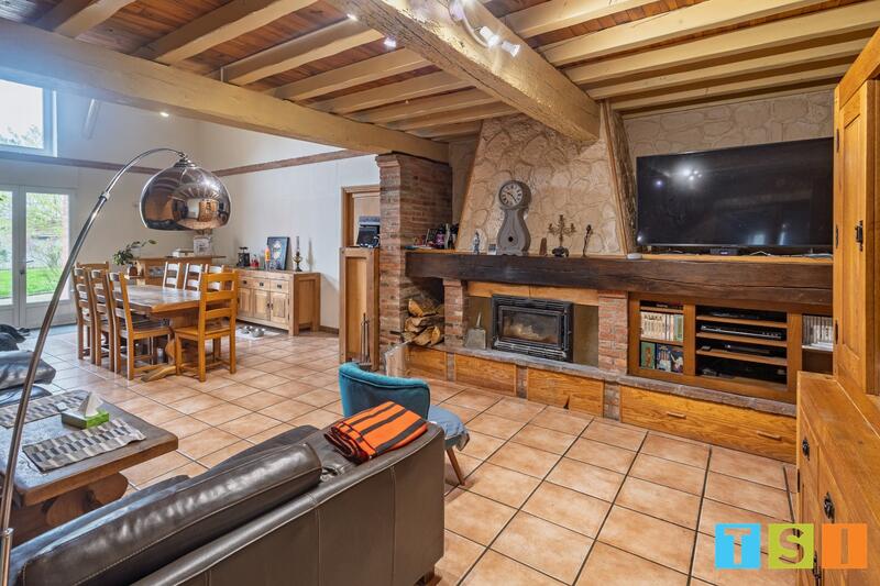 Maison - 270 m² - 7 pièces