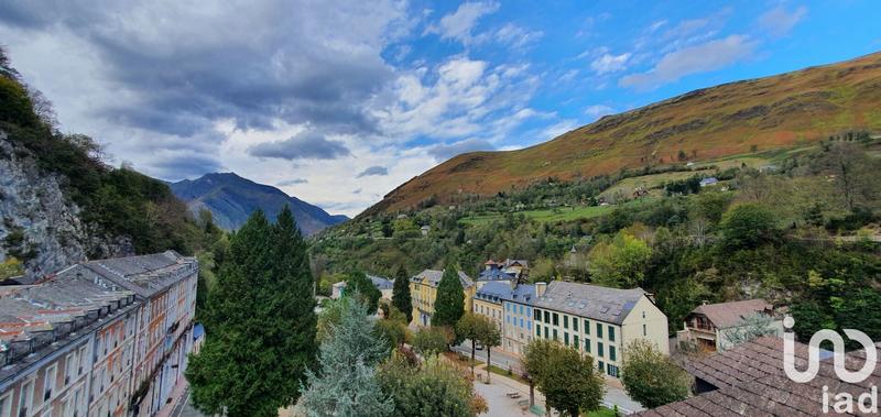 Loft - 201 m² - 9 pièces