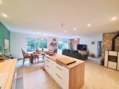 Villa - 106 m² - 4 pièces