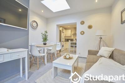 Chambre - 10 m² - 1 pièce