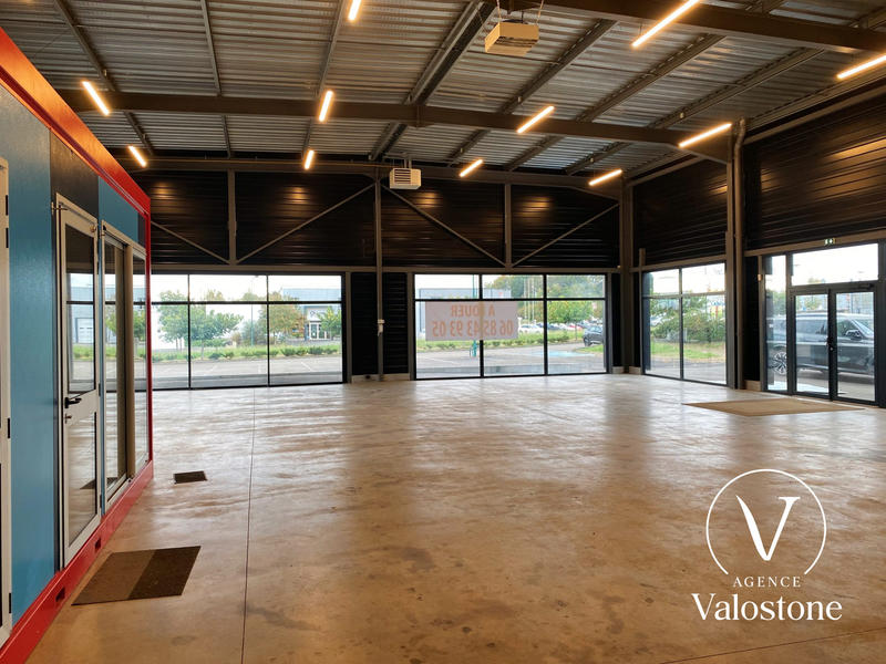 Local d'activités - 600 m²