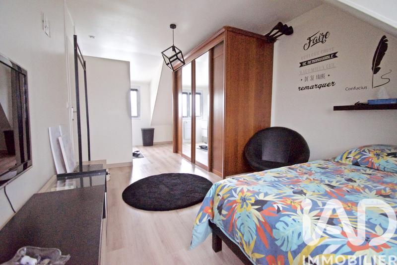 Maison - 163 m² - 8 pièces