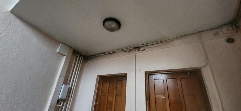 Local d'activité / Entrepôt - 129 m² - 7 pièces