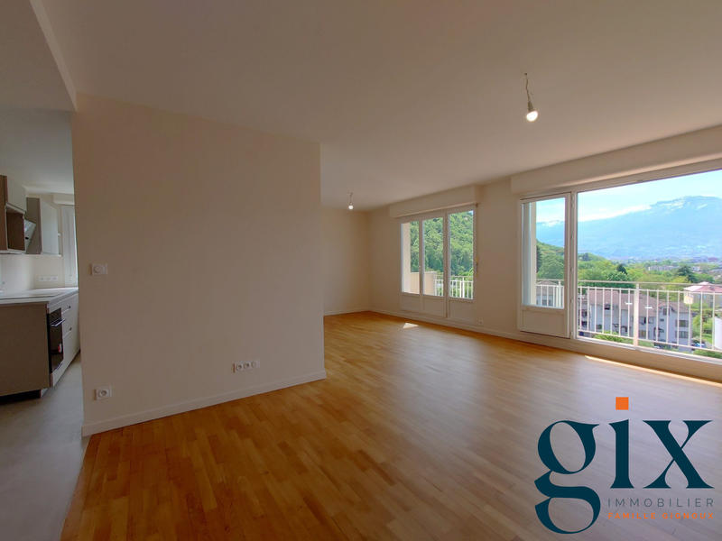 Appartement - 109 m² - 4 pièces