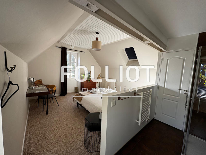 Maison - 357 m² - 15 pièces