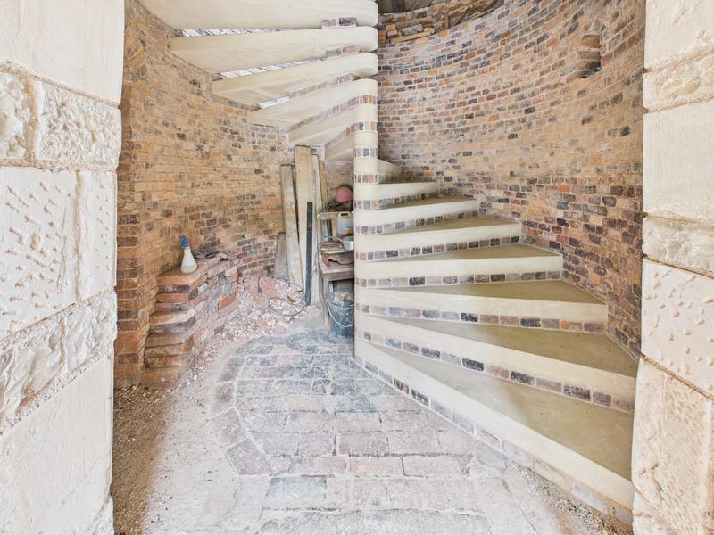 Maison - 312 m² - 8 pièces