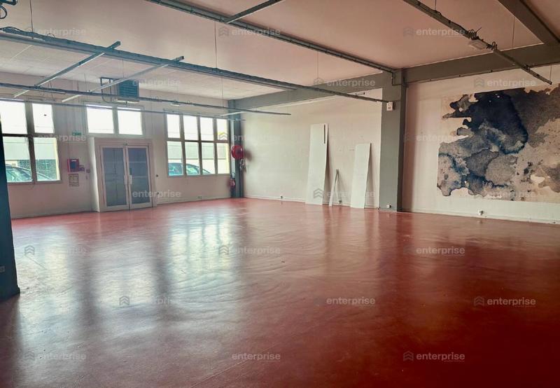 Local commercial - 892 m²