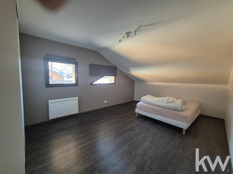 Maison - 437 m² - 8 pièces